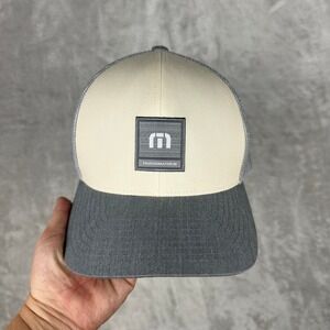 TravisMathew Mens Flexfit Mesh Trucker Hat S M Beige Gray‎ Golf Baseball